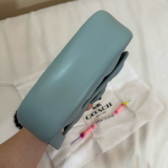 Coach Quilted Pillow Madison 18 Bag - Aqua (baby blue) with Quilting NWOT - Picture 6 of 12